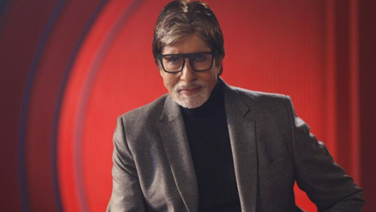 KBC 14 host Amitabh Bachchan narrates a story of a peculiar fan encounter during the show. Pic Credit : Instagram