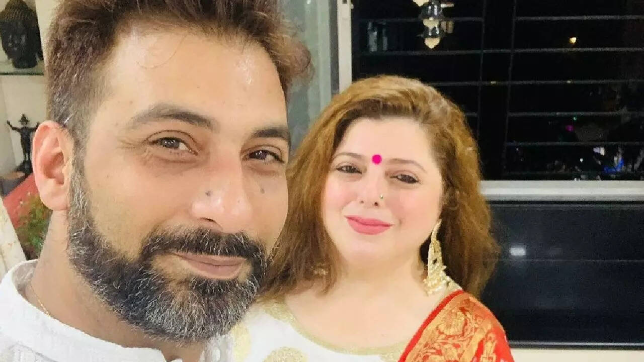 Delnaaz Irani, DJ Percy