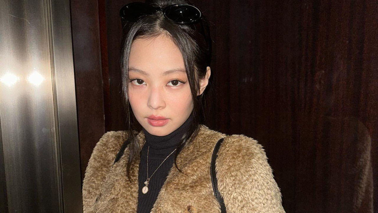 Jennie shows off her Fall wardrobe