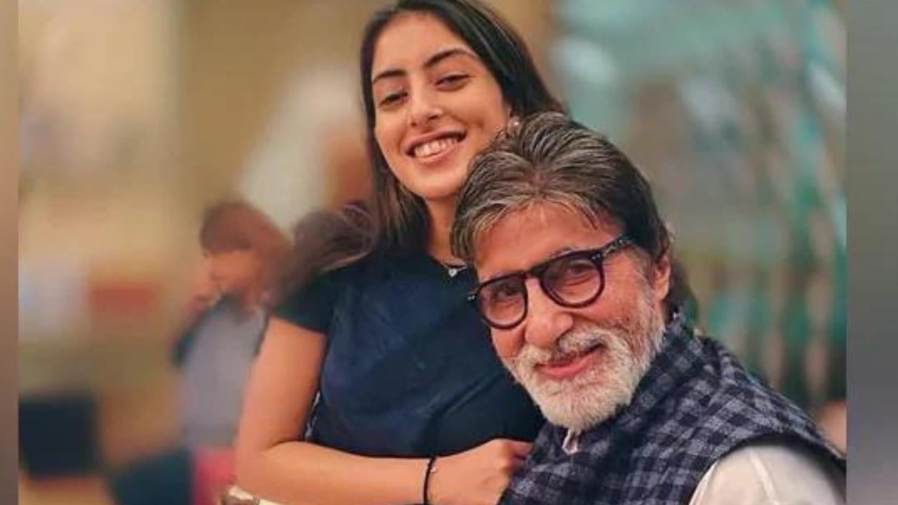 Navya Naveli Nanda with Amitabh Bachchan