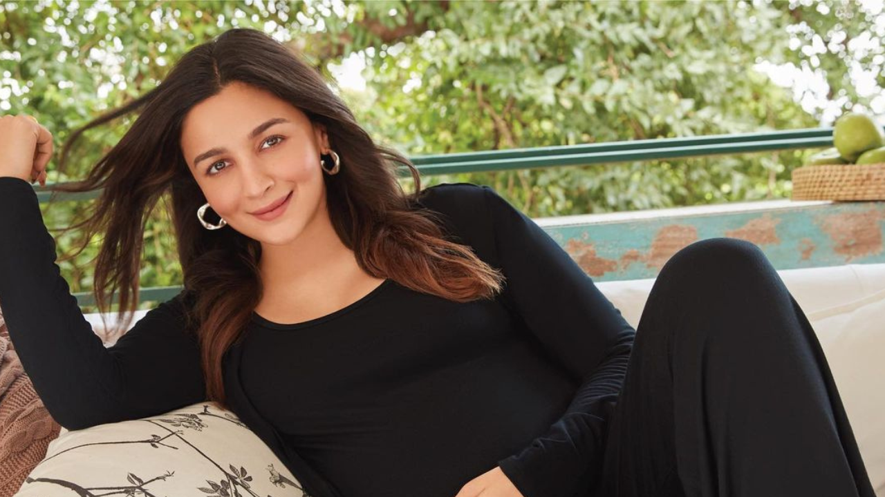 Alia Bhatt 'grateful' for completing 10 years in cinema