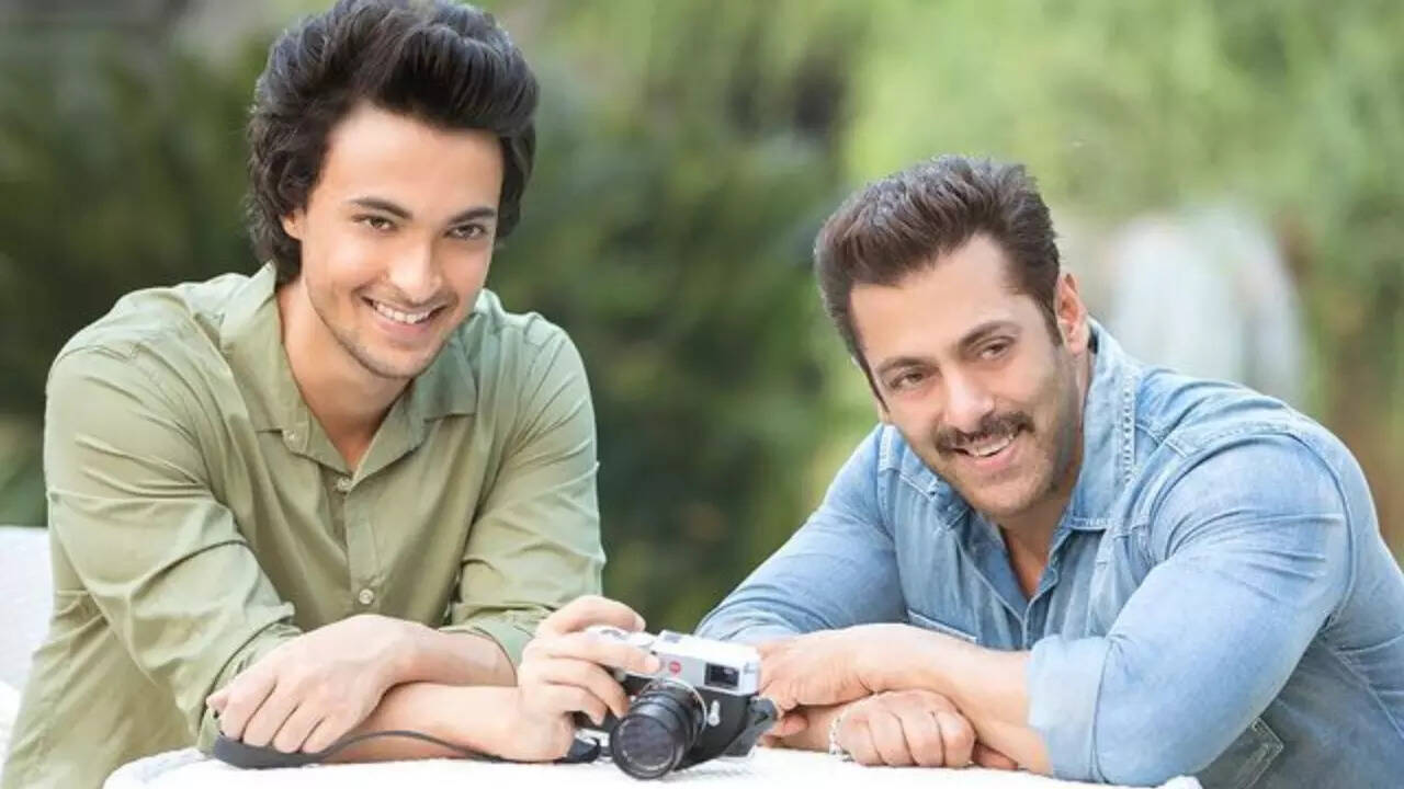 Aayush with Salman Khan