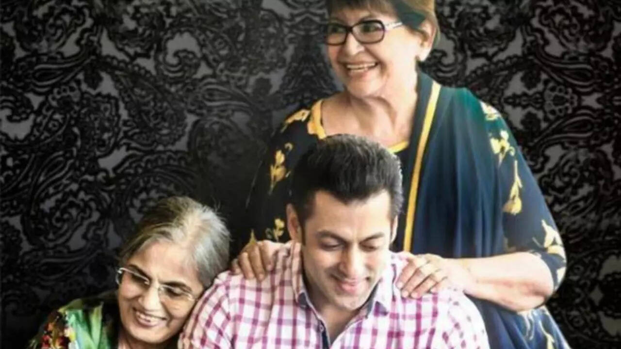 Salman Khan with Salma and Helen