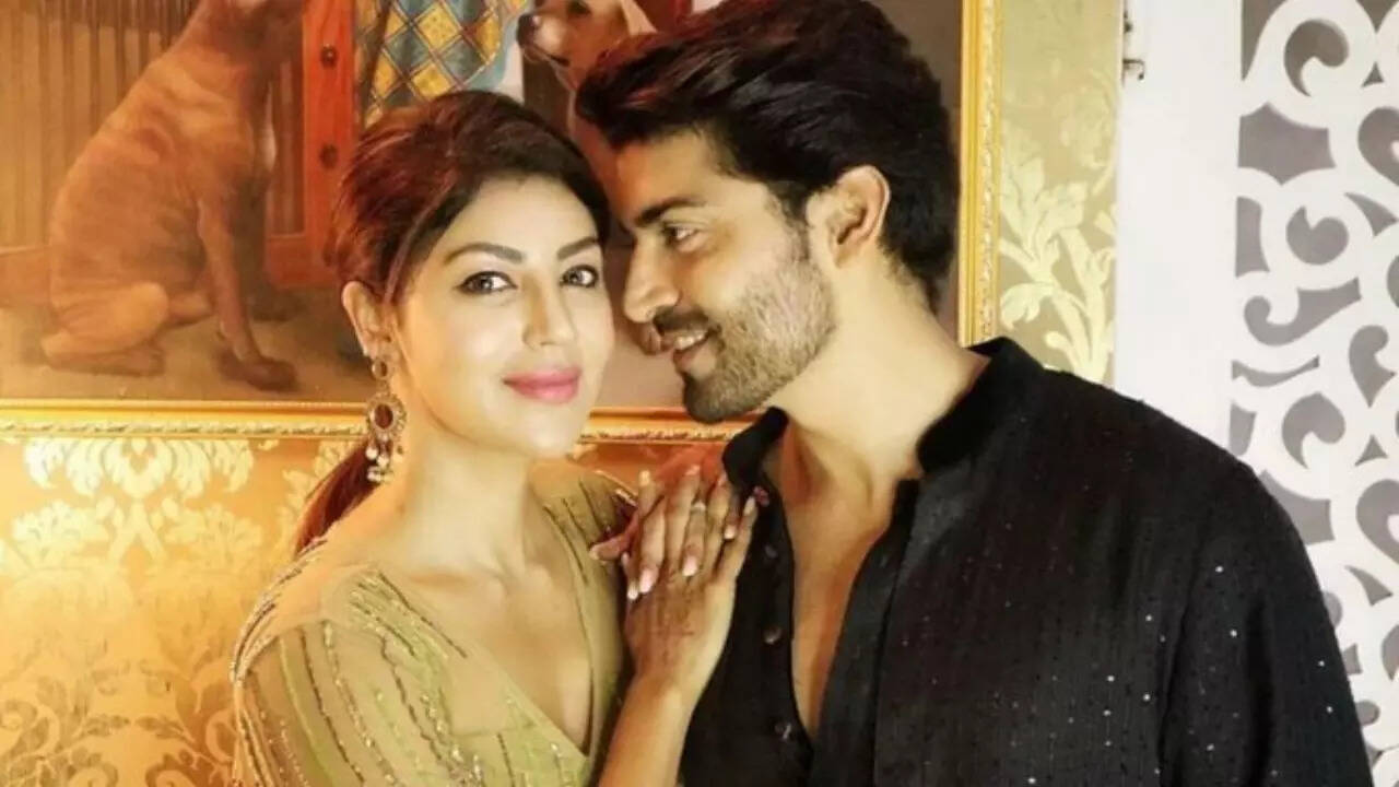 Gurmeet Choudhary and Debina Bonnerjee