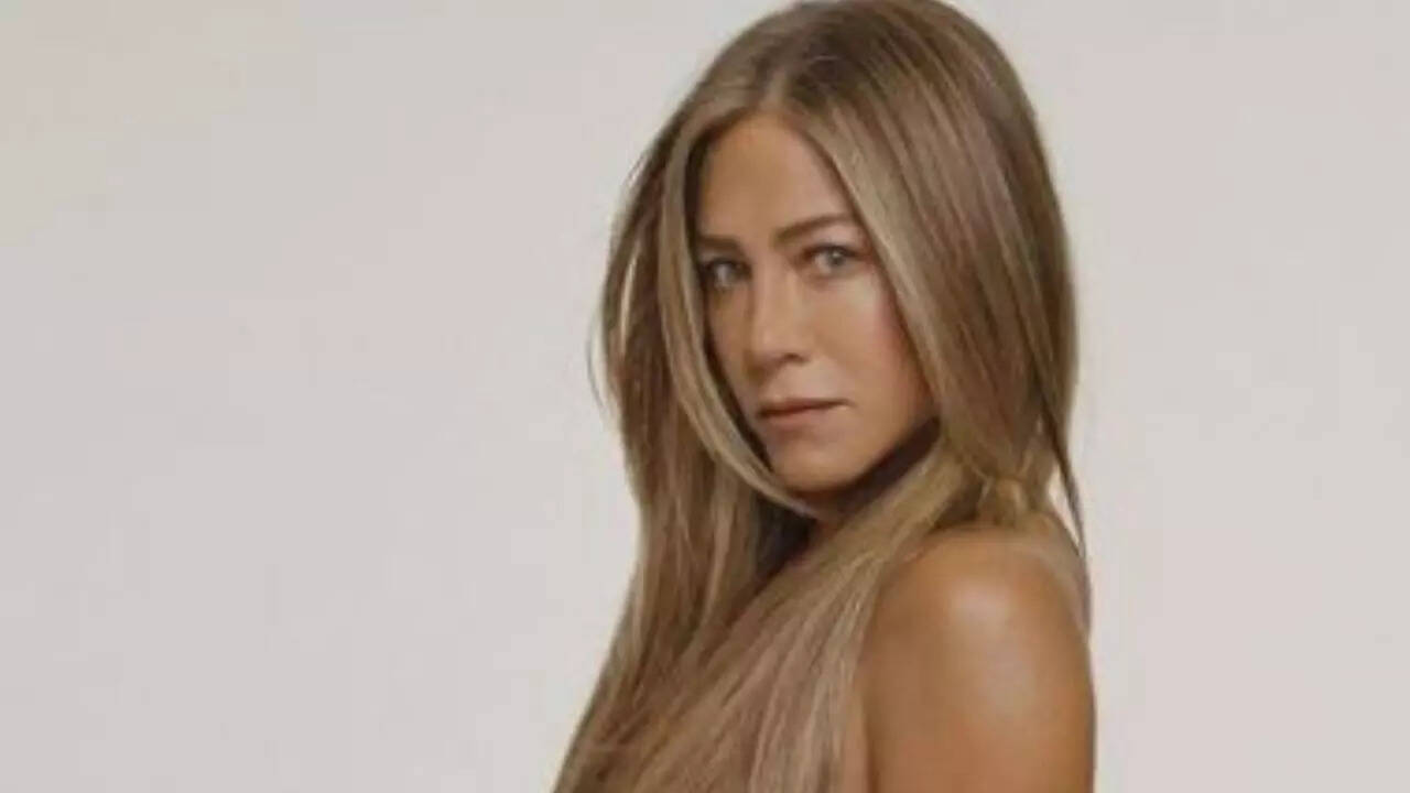 Jennifer Aniston (PC: Jennifer Aniston Instagram/Allure)