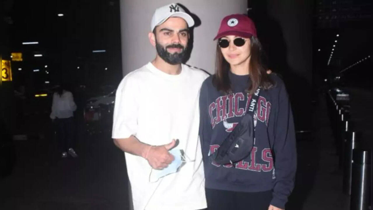 Virat Kohli and Anushka Sharma back to Mumbai