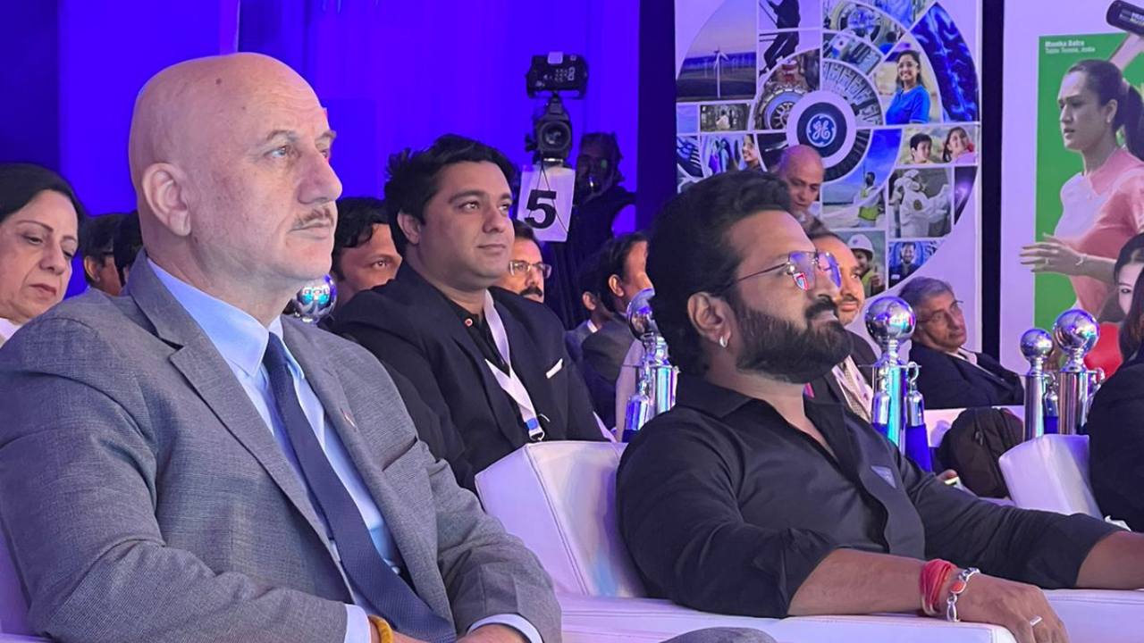 Times Now Summit 2022 Anupam Kher calls Shah Rukh Khan's DDLJ a gamechanger film