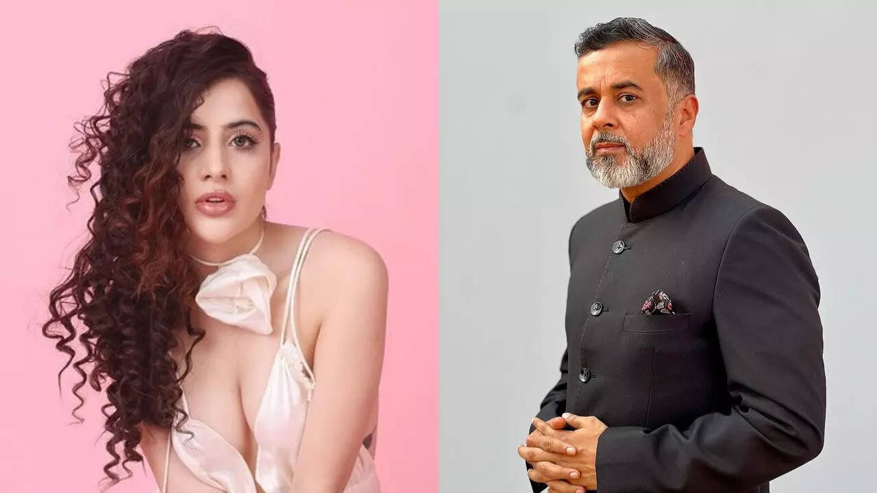 Urfi Javed slams Chetan Bhagat, here's what happened