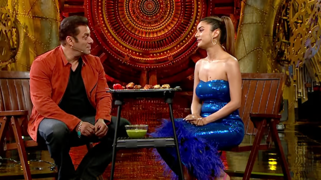 Shehnaaz Gill, Salman Khan's Dil Diyaa Gallan moment is equal parts cute and funny