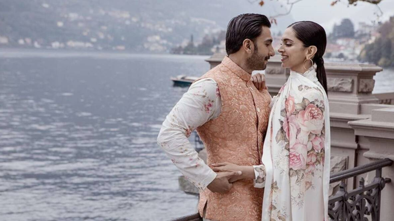 Deepika Padukone sails on yacht with hubby Ranveer Singh, shares heartwarming note on 'being present' (1)