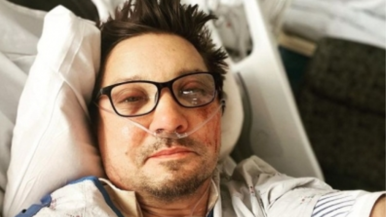 Jeremy Renner pays tribute to ICU team