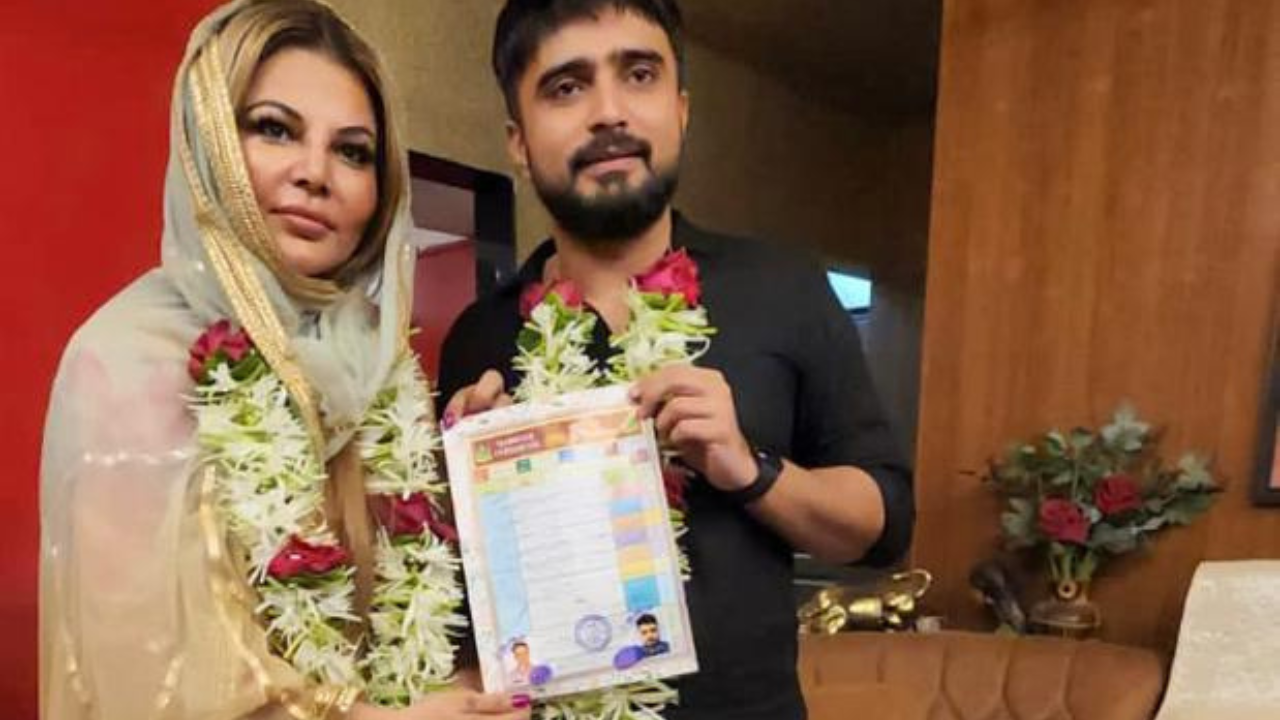 Rakhi Sawant changes her name in marriage certificate