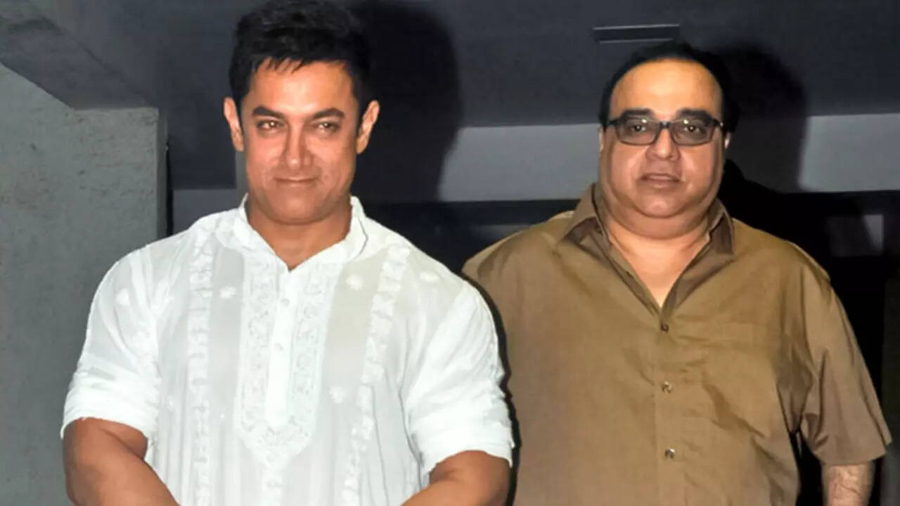 Andaz Apna Apna director offers film to Aamir Khan