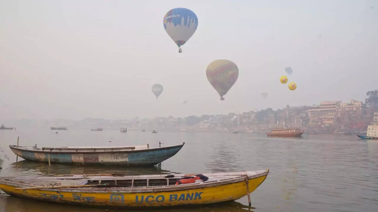 Kashi balloon and boat festival