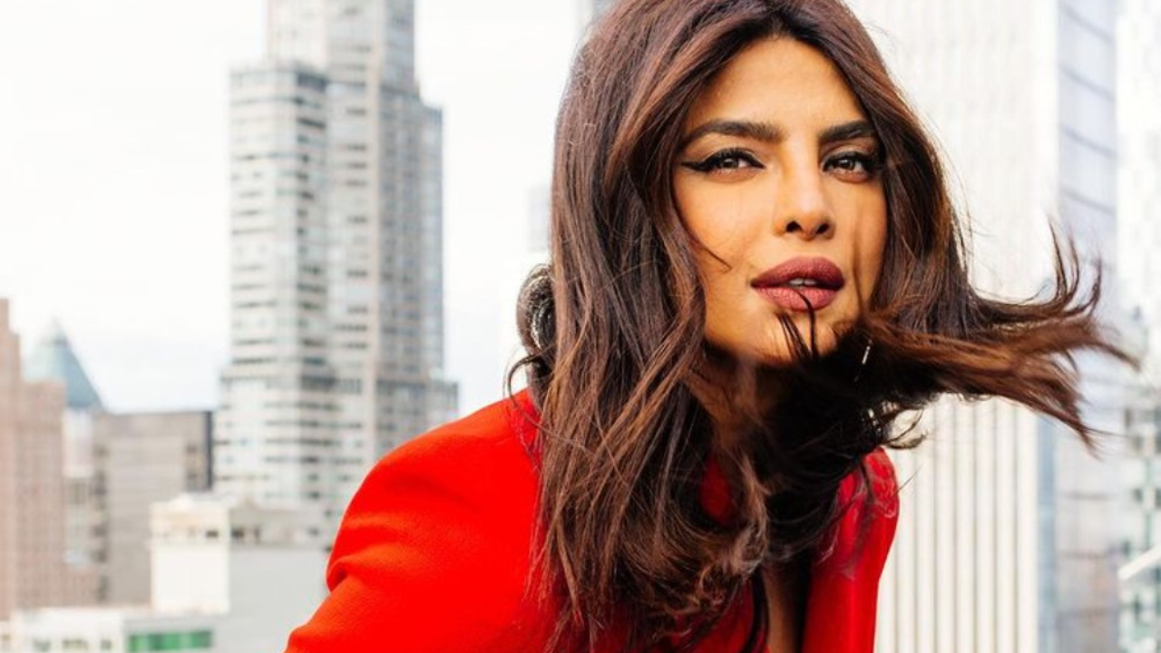 Priyanka Chopra's glow is unmissable is her 'Saturday no-filter selfie'. See pic