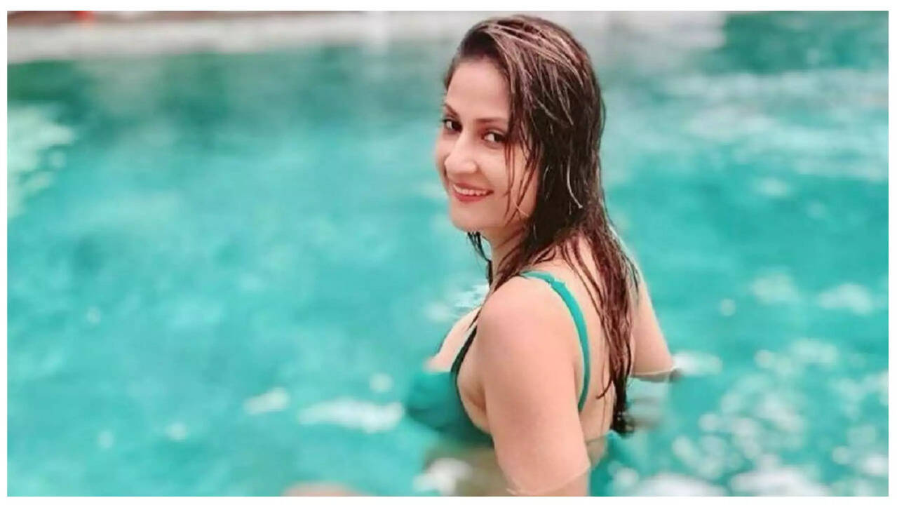 Urvashi Dholakia