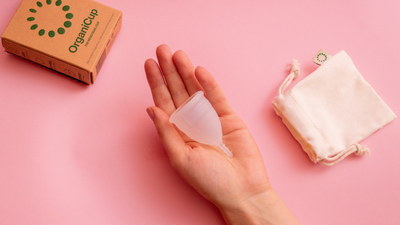 Tampons v/s Menstrual cups: Pros and Cons of using these feminine hygiene products during heavy menstrual flow