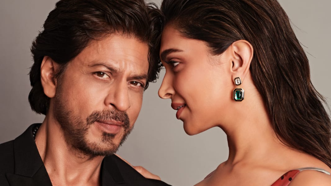 SRK gets ready with Deepika