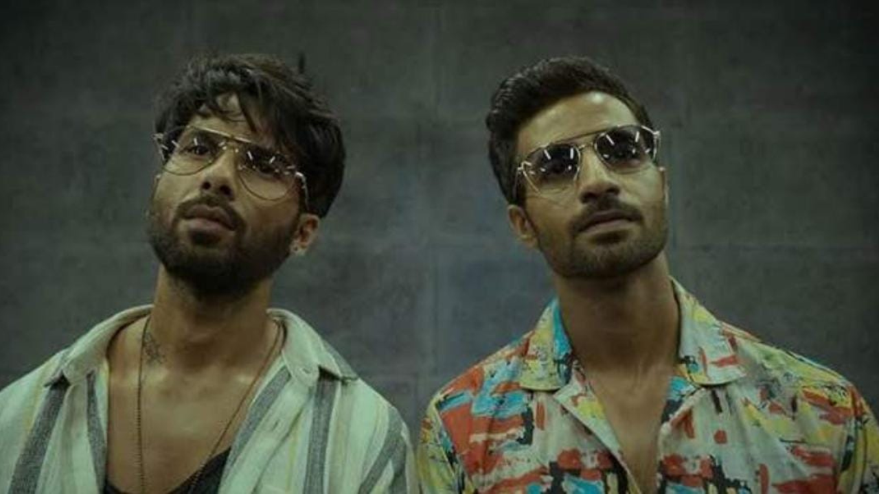 Shahid Kapoor, Bhuvan Arora