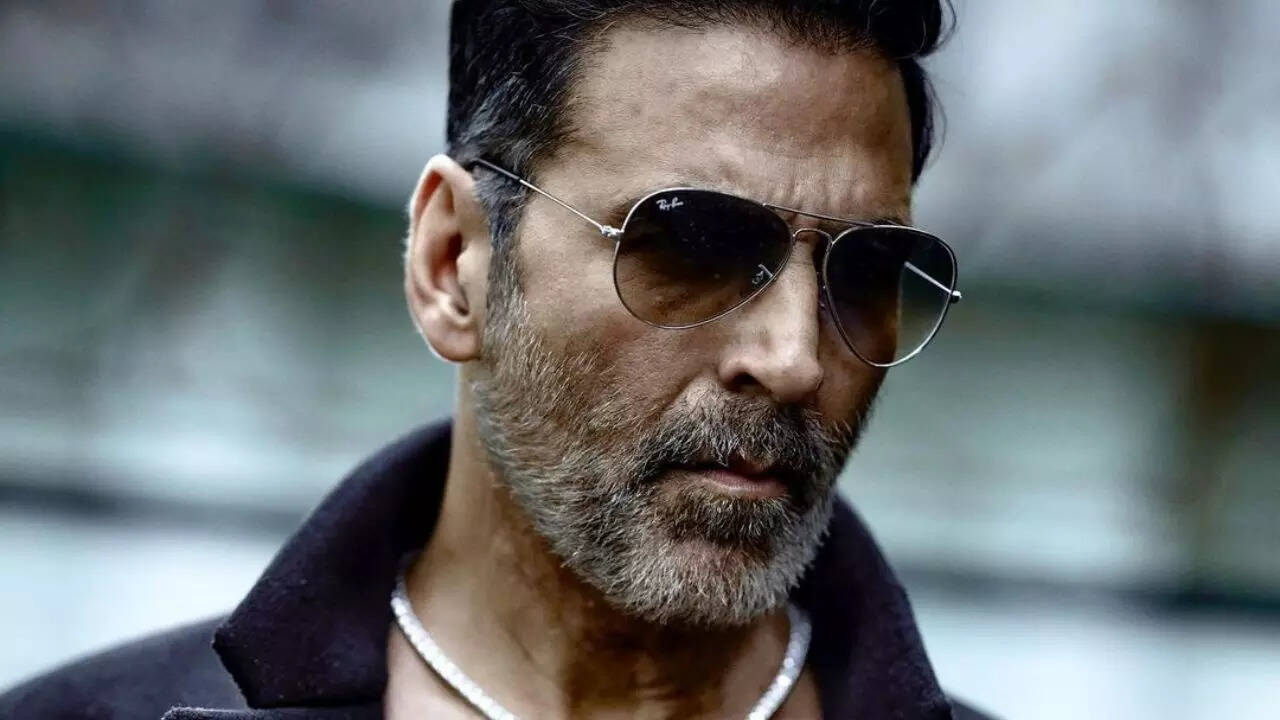 Akshay Kumar to give up Canadian passport