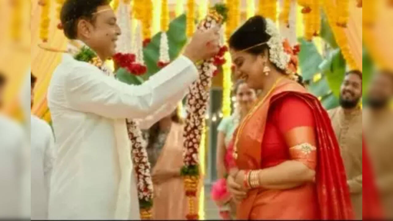 Mahesh Babu's brother Naresh gets married for 4th time at 60 to Pavithra Lokesh. WATCH