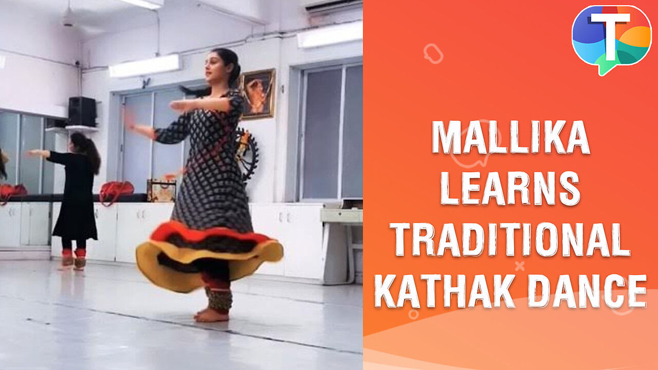Mallika Singh STUNS fans with her wonderful Kathak dance | Zoom TV