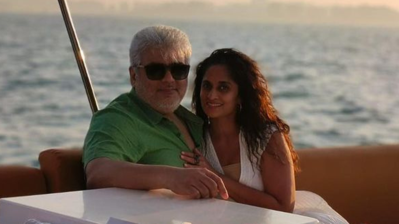 Ajith Kumar, Shalini enjoy Dubai vacay