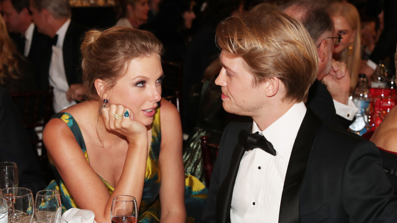 Taylor Swift and Joe Alwyn split