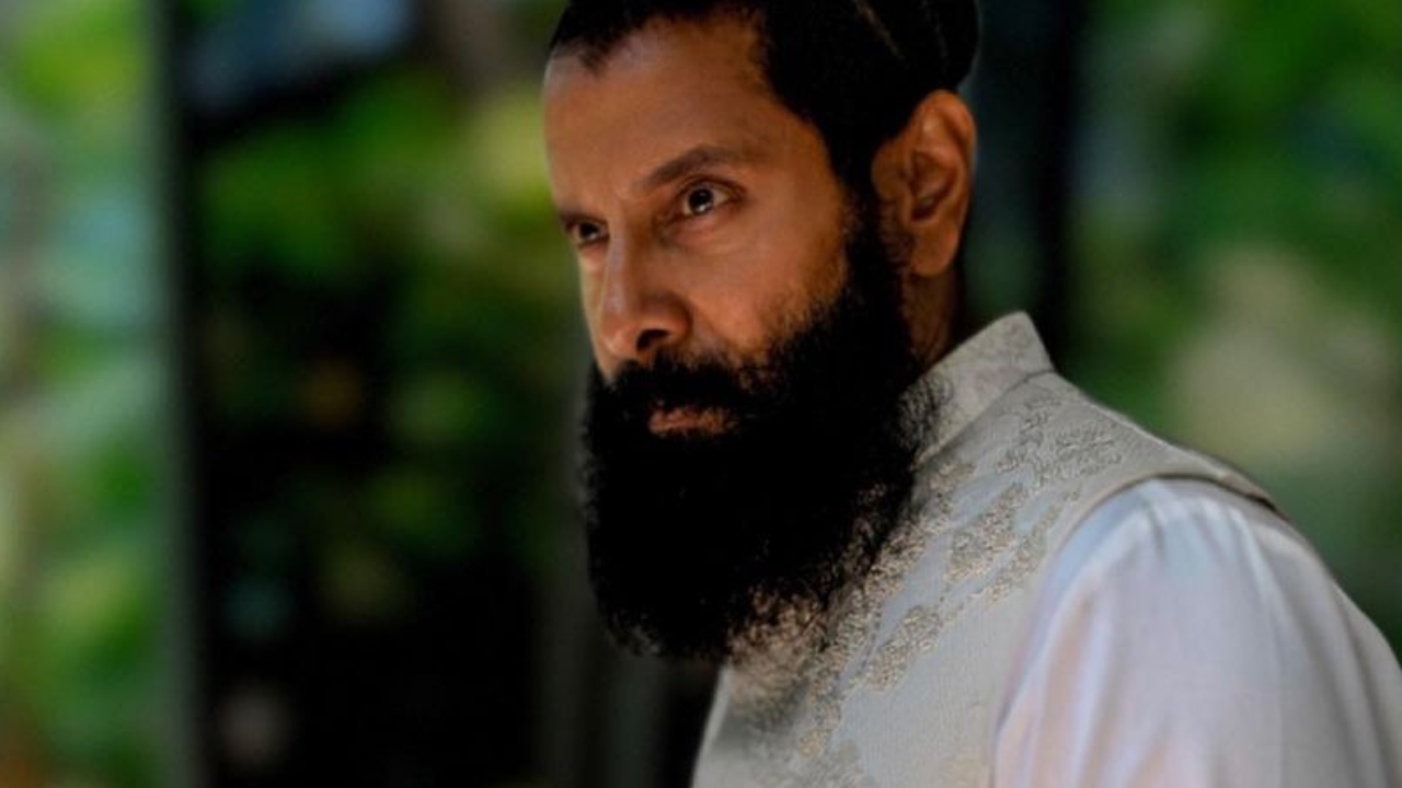 Chiyaan Vikram on facing back problems during PS 2 shoot