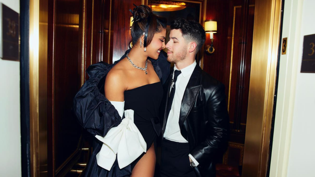 Nick Jonas' 'Pre Met With My Girls' PICS Are All About Loving And Posing With Priyanka Chopra, Baby Malti