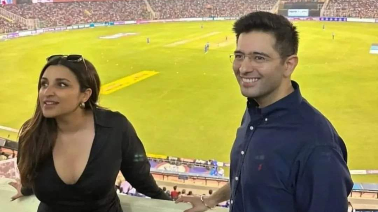 ​Parineeti Chopra Enjoys PBKS Vs MI IPL Match With Raghav Chadha​ (Image Source: Twitter)